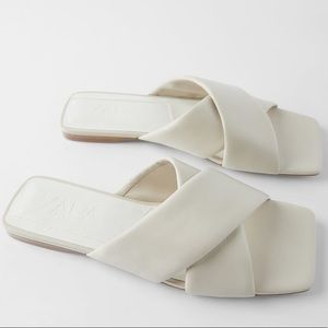 Zara Flat Padded Leather Sandal Square